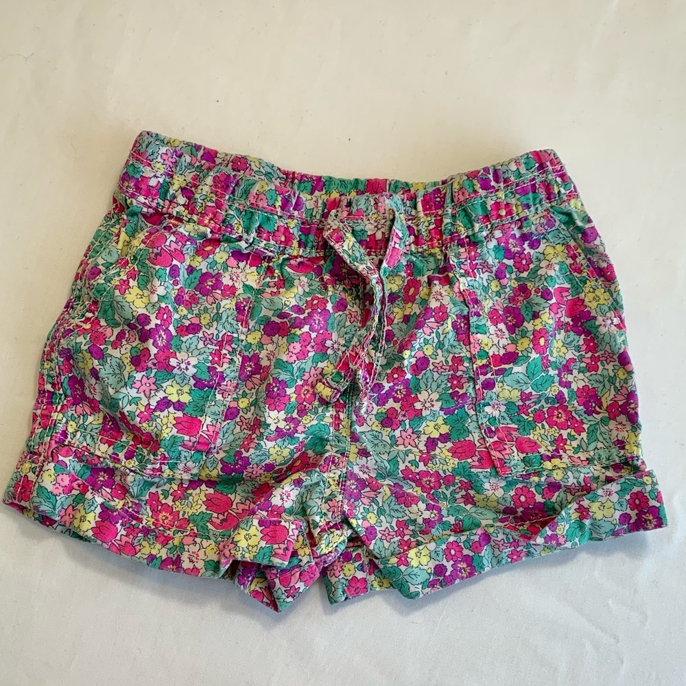 Carter’s size 24 months floral shorts elastic waist multicolored flowers pockets